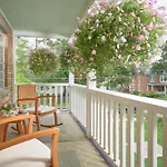Mooreland Garden Inn